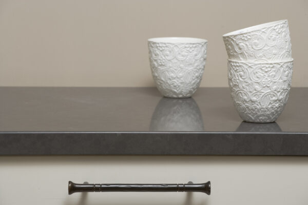 Caesarstone 4120 Raven stalvirsis