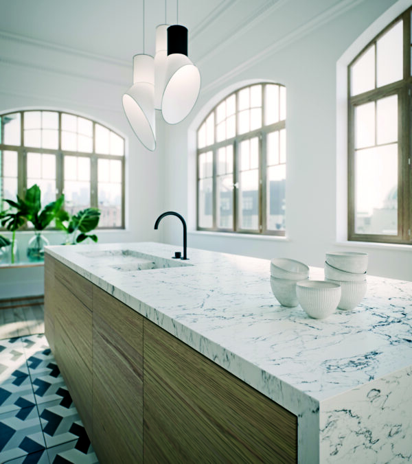 Caesarstone 5143 White Attica virtuves sala
