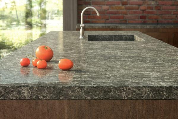 Caesarstone 6003 Coastal Grey virtuves stalvirsis