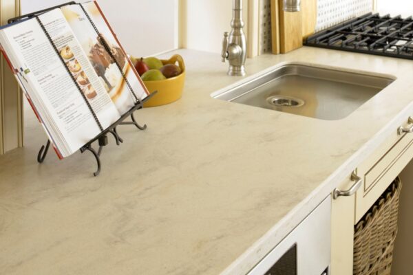 Corian Clam Shell virtuves stalvirsis