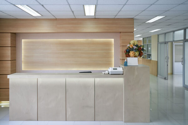 Corian Artista Beige biuro stalvirsis